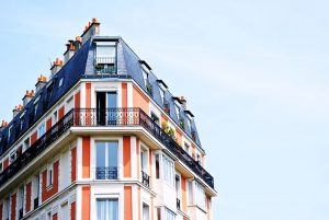 disconoscimento della fittizia residenza all'estero